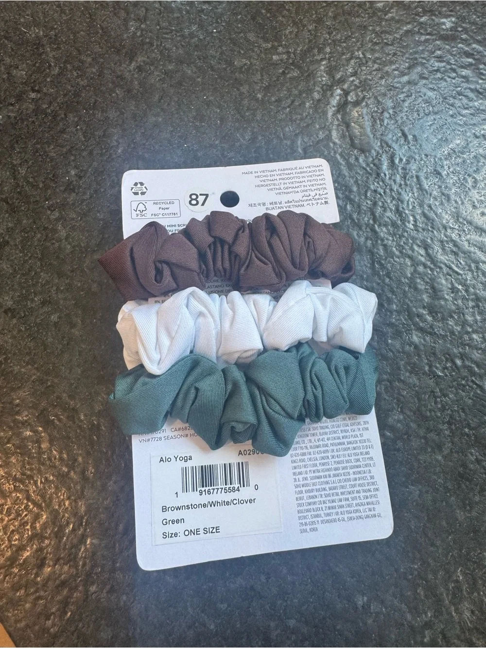 Alo Fresh Mini Scrunchie 3-Pack - Brownstone/White/ Clover Green